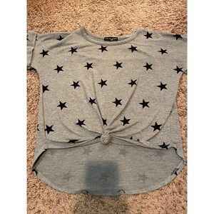 Front Knot Star Shirt‎ NWOT